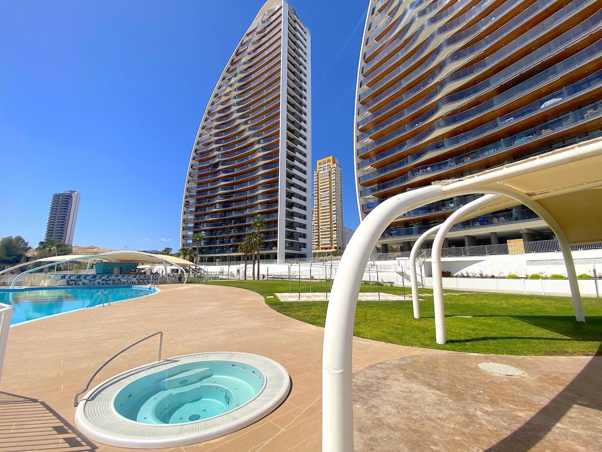 Lujoso Apartamento con Vista al Mar - SUNSET WAVES Benidorm Exterior foto